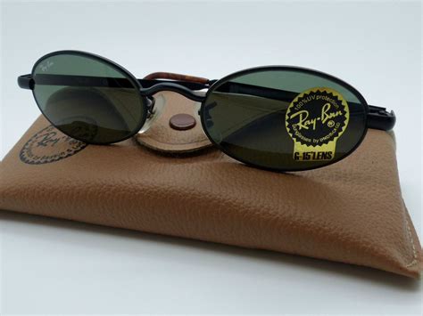 ray ban oval sunglasses classic.